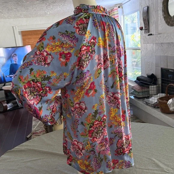 Floral Blue Women's Top - Picture 3 of 5